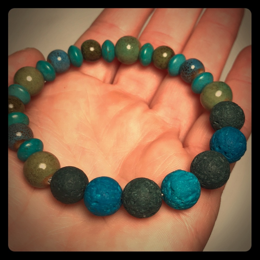 Essential Oil Diffuser Bracelet - Picture 3 of 9